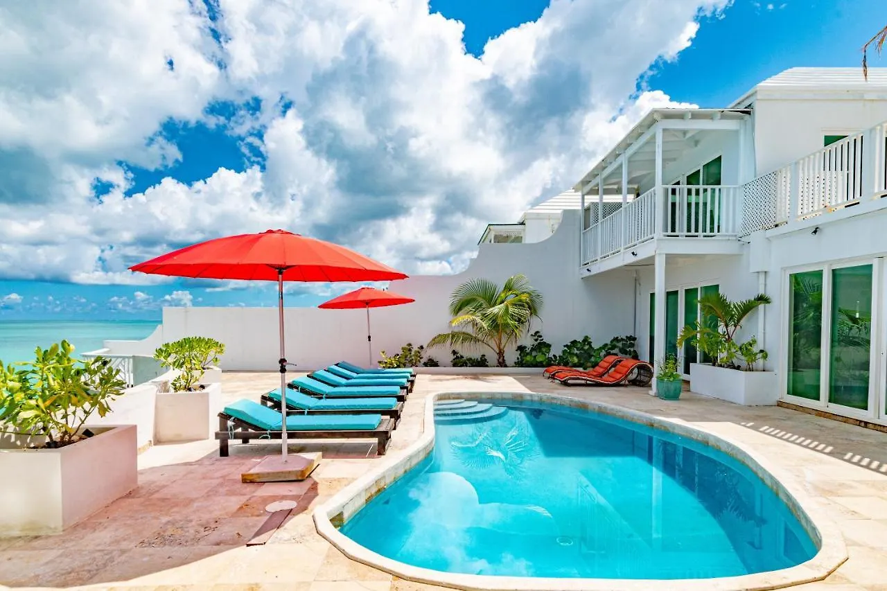 Holiday home Caprice 7 -Oceanfront Villa - Gated Community With Pool Nassau