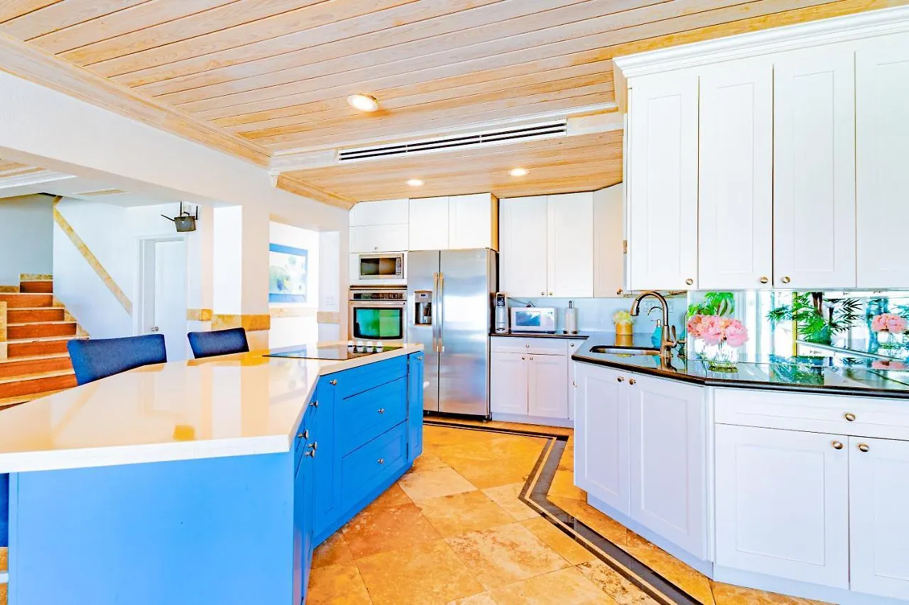 Caprice 7 -Oceanfront Villa - Gated Community With Pool Nassau 0*,  Bahamas